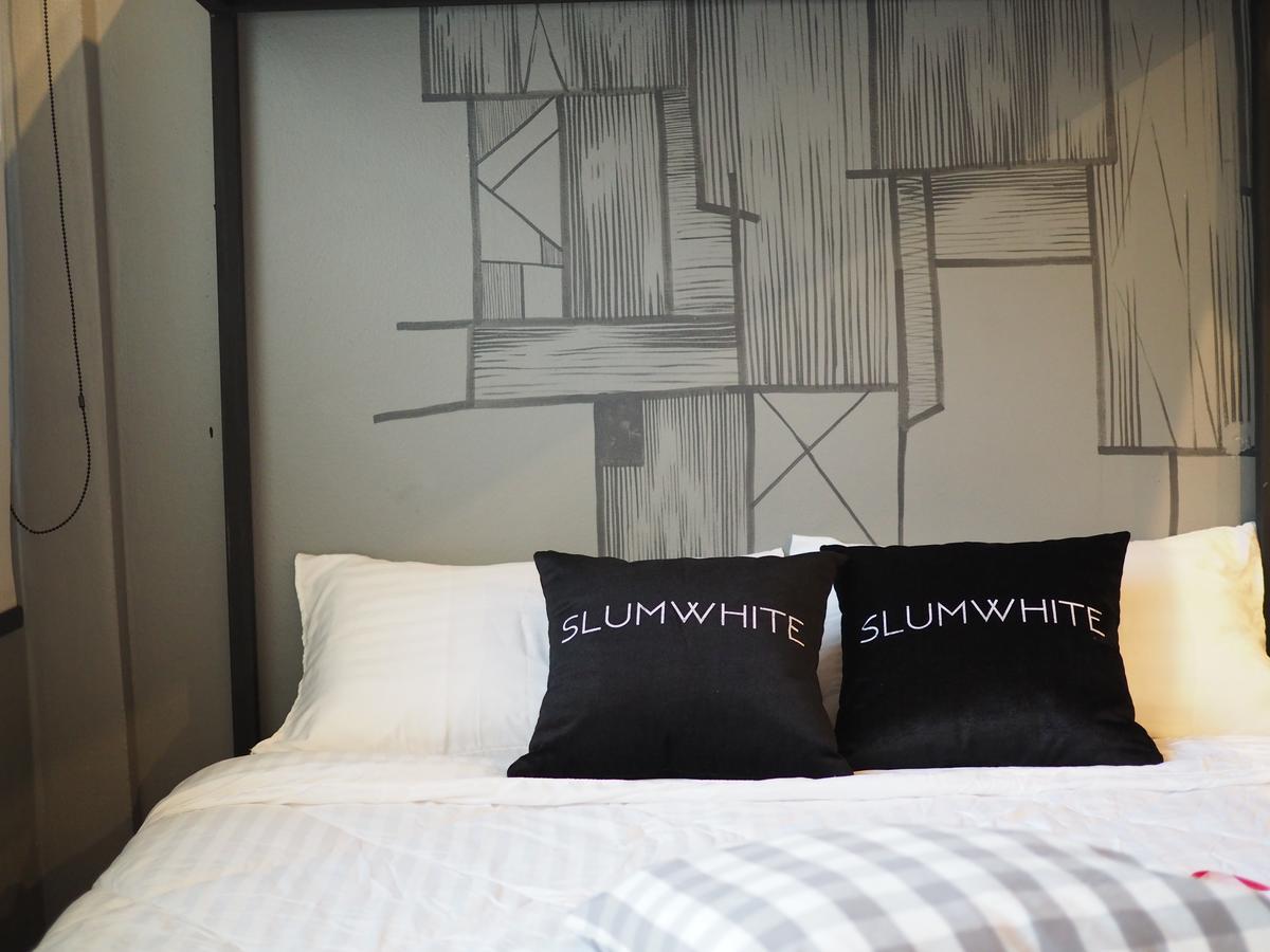 Slumwhite Hostel Bangkok Ngoại thất bức ảnh